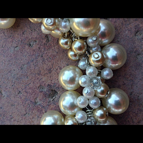 Chunky Tan Pearl Necklace - Picture 2 of 4